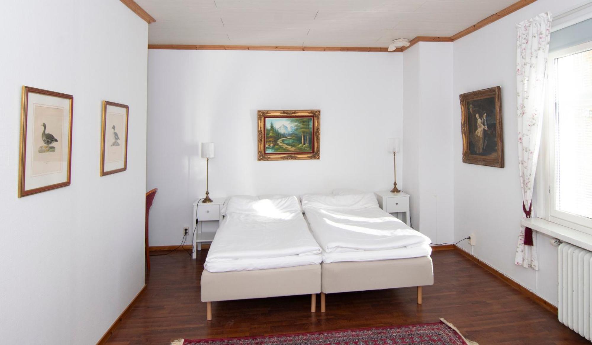 Hotell Krey Karlskoga Buitenkant foto